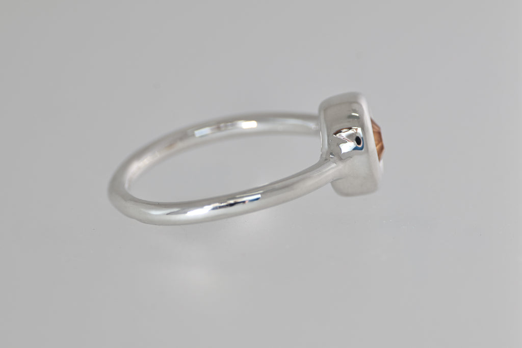 Thick Bezel Tunduru Garnet Silver Ring