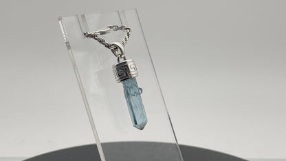 Pendant, Terminated Aquamarine Crystal from Vietnam, Silver w/ Hand Engraved Pattern